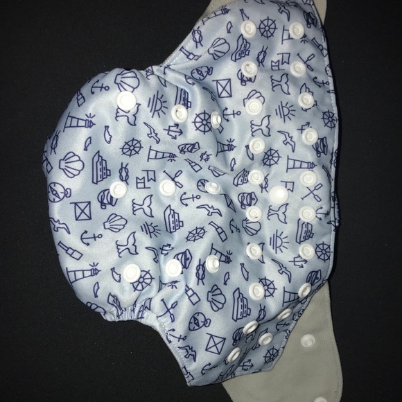 Cloth diapers - Picture 5 of 10